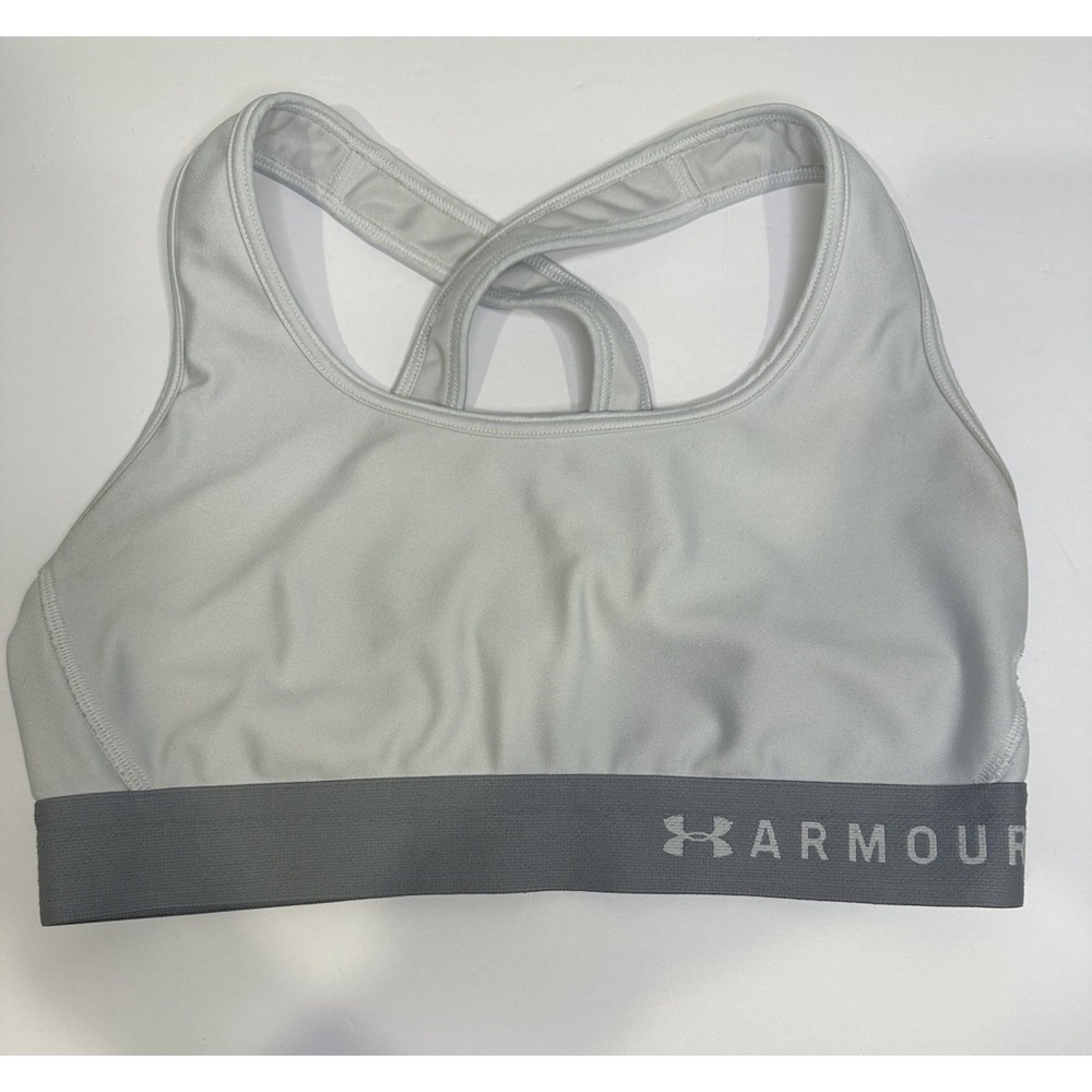 Under Armour Medium‎ Cross Back Compression Sports bra
Wireless exercise workout